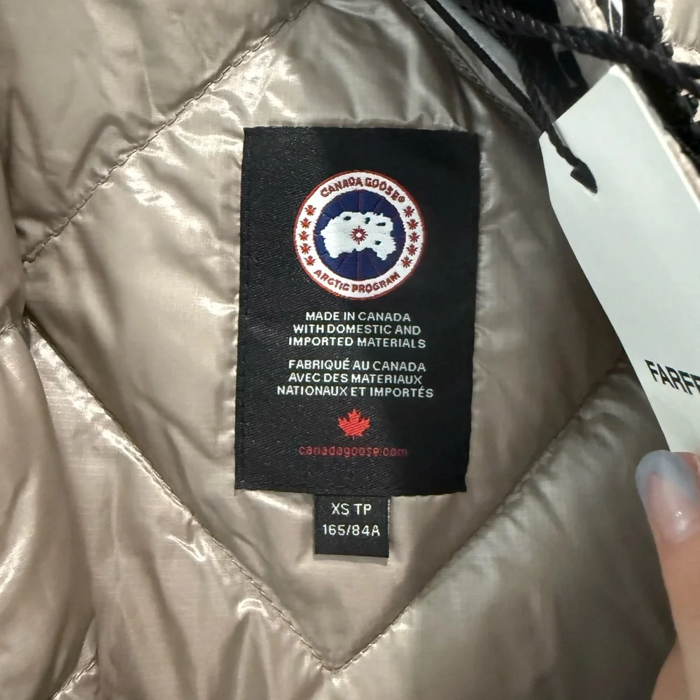 Canada Goose Women's Puffer Longline Jacket - Taupe NWT - Picture 5 of 5